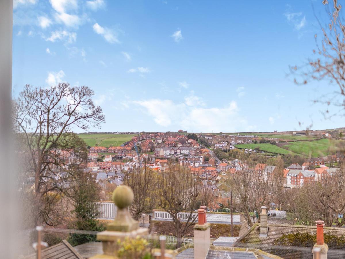 Airy Hill Manor - The Penthouse Holiday home